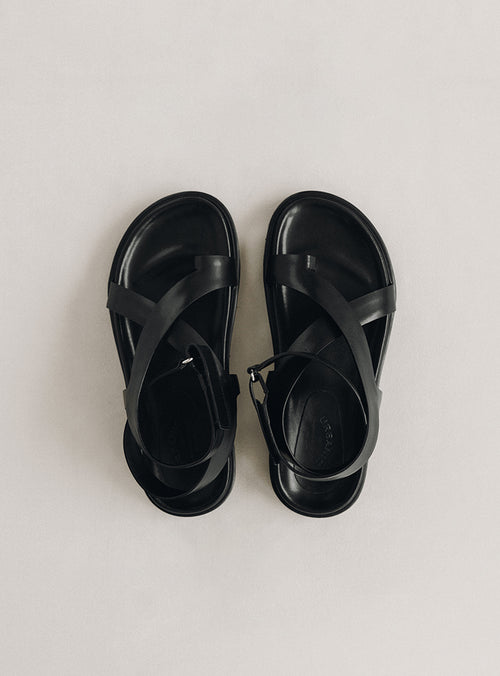 Cove Sandal (Black)