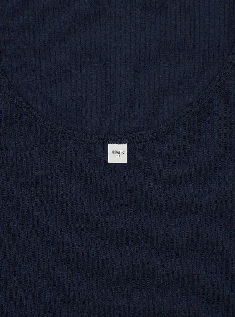 Curve Tee