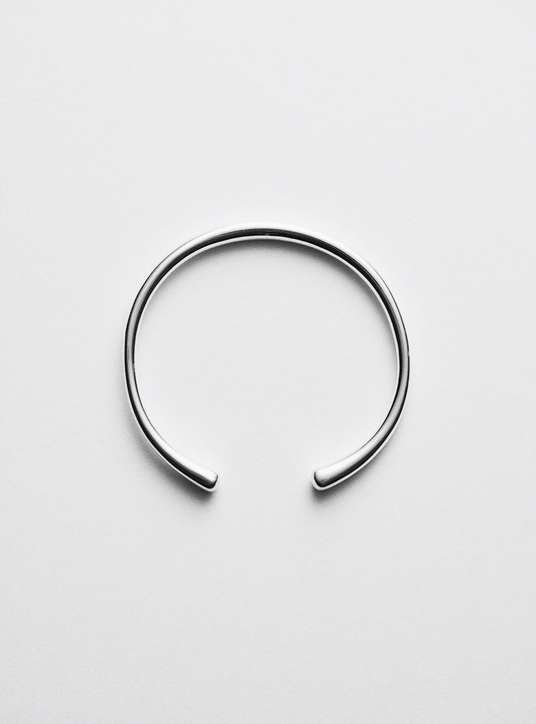 Linea Bangle