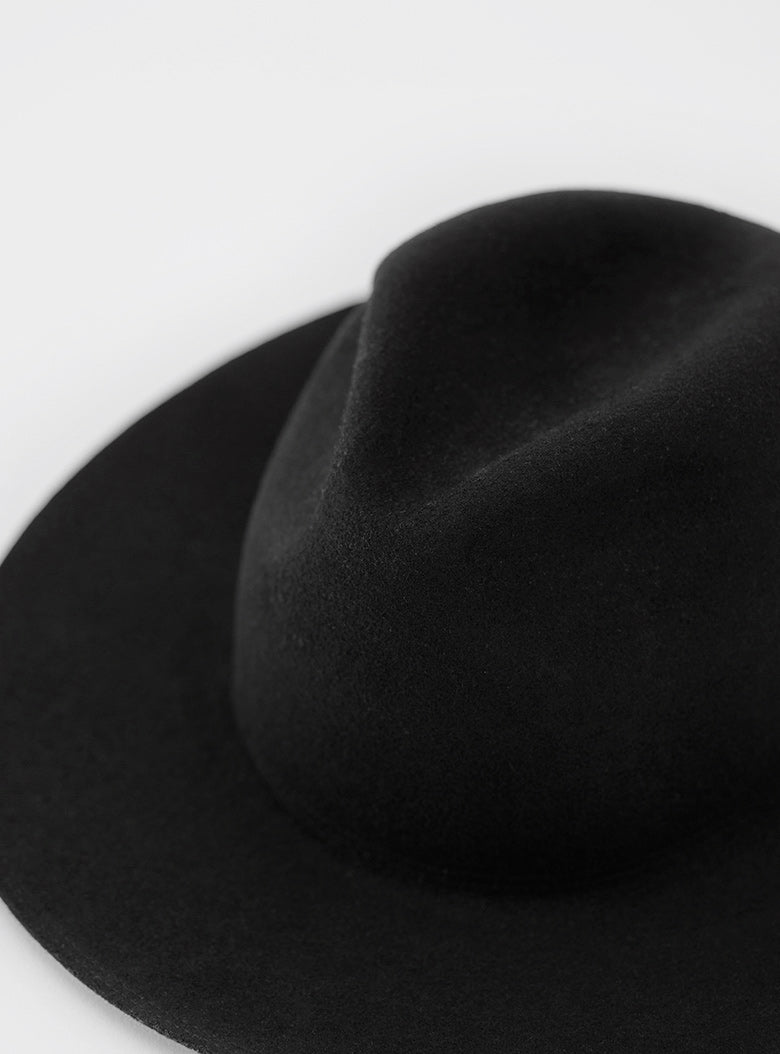 Travelers Hat (Black)