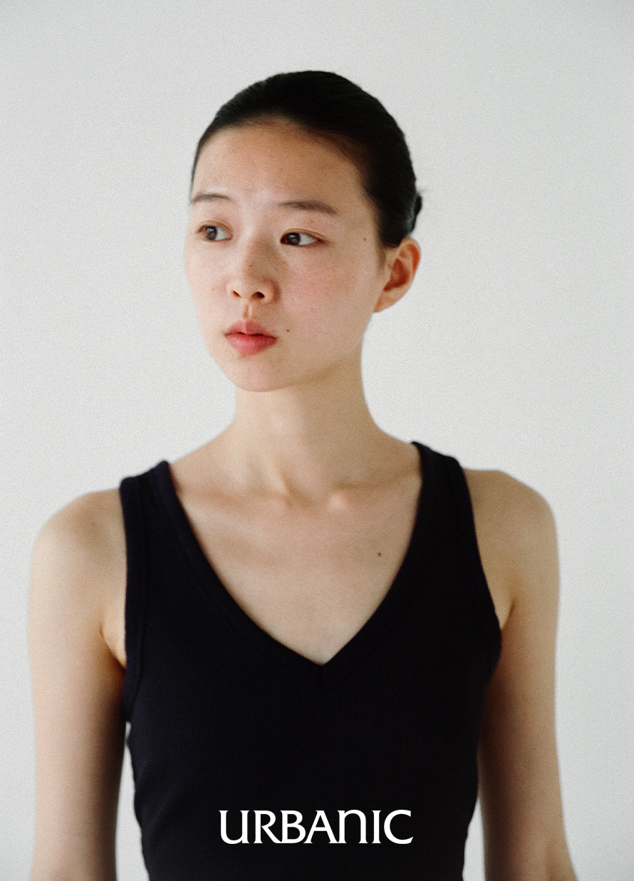 V-neck Sleeveless