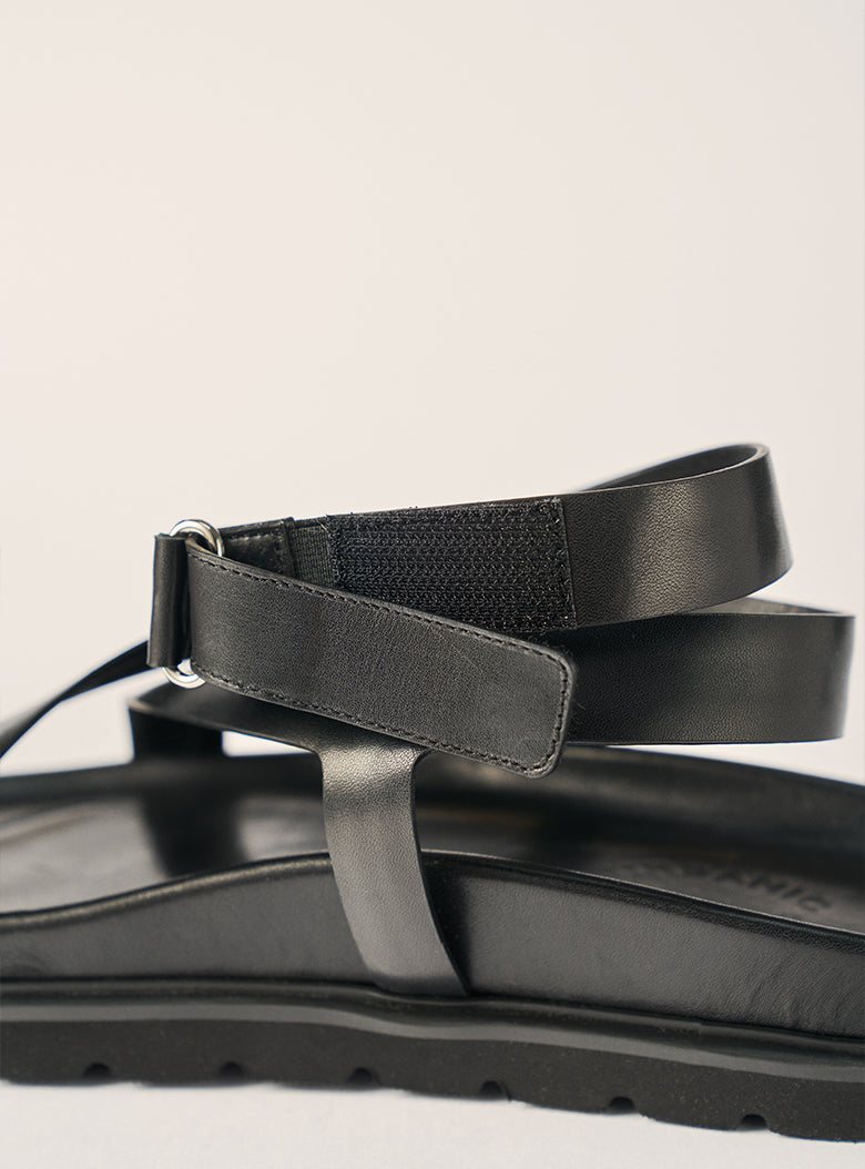 Cove Sandal (Black)